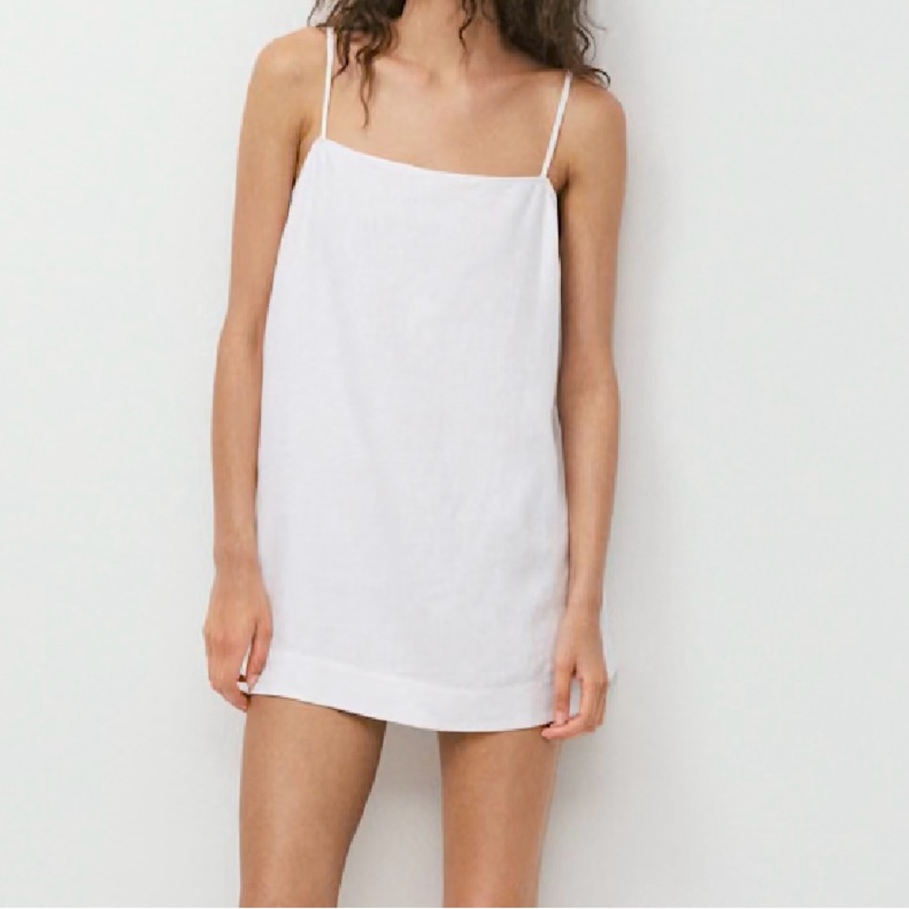 Aritzia Little Moon White Romper Size Small Worn once!